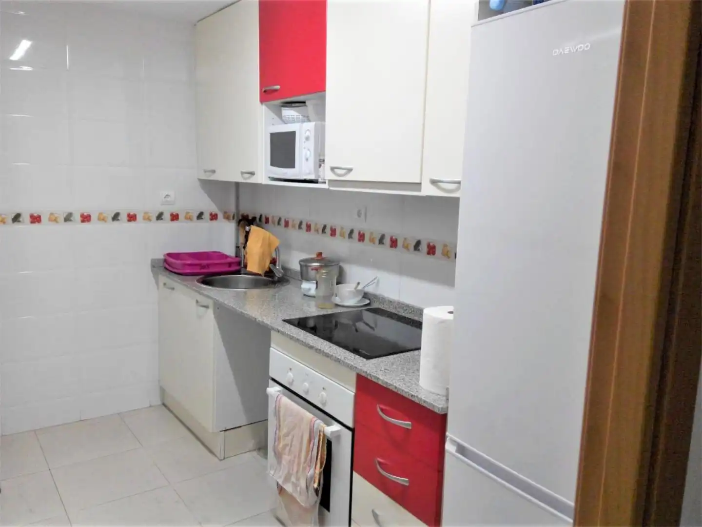 Piso de alquiler en Carrer de Sant Antoni Maria Claret, 28, Nou Eixample Nord Cocina de Piso de alquiler en Tarragona Capital con Balcón
