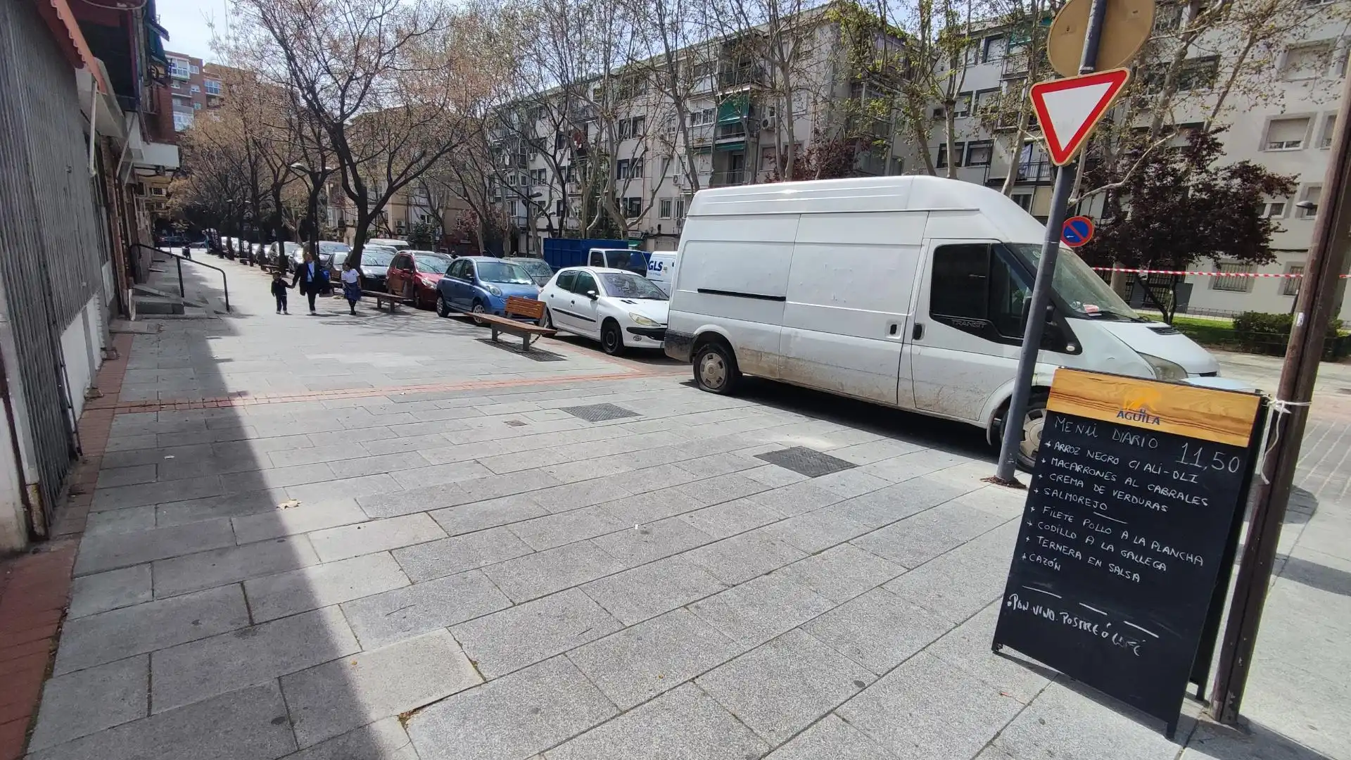 Local en venta en Calle Badajoz, 30, Zona Renfe Parking de Local en venta en Alcorcón con Aire acondicionado y Calefacción