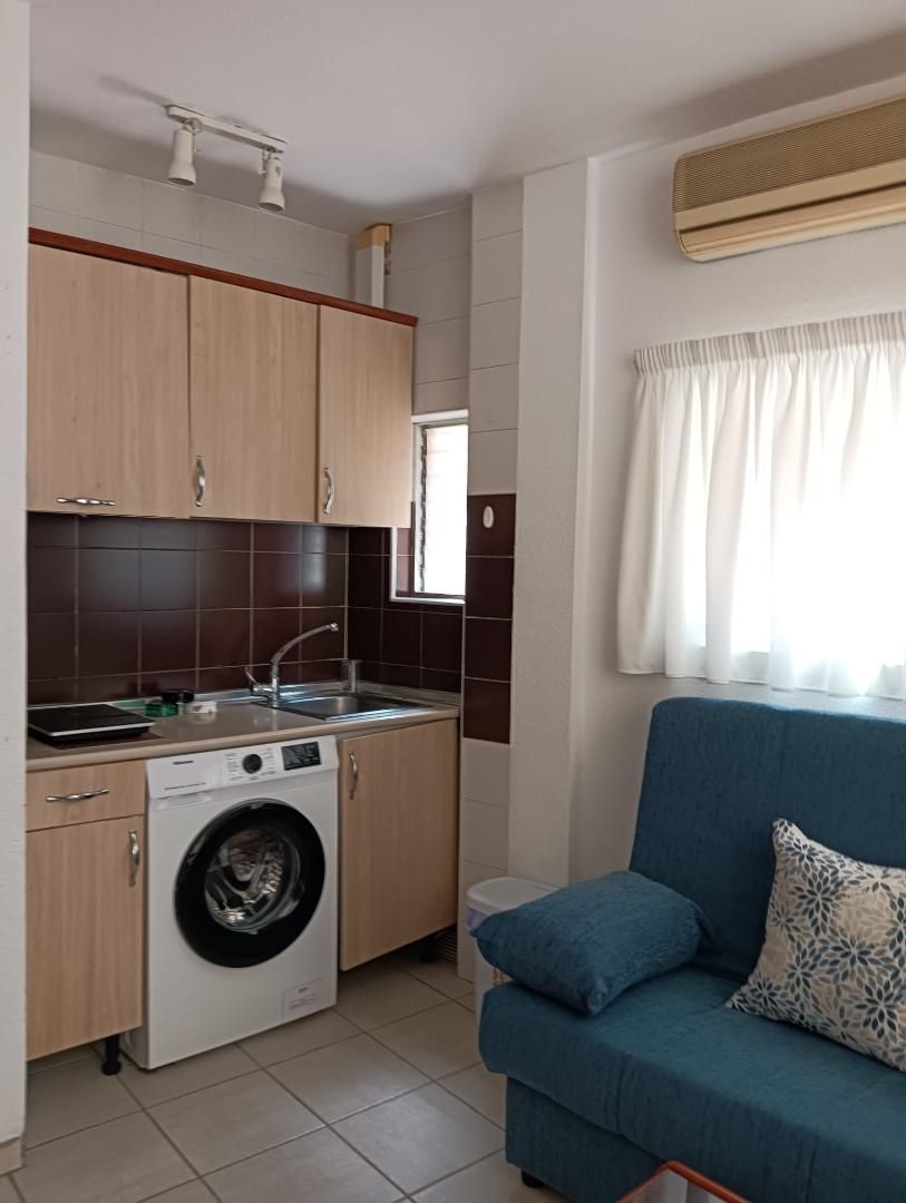 Cuina de Apartament de lloguer en  Murcia Capital amb Aire condicionat i Moblat
