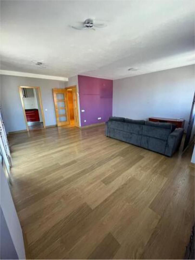 Sala de estar de Piso de alquiler en  Logroño con Calefacción y Terraza