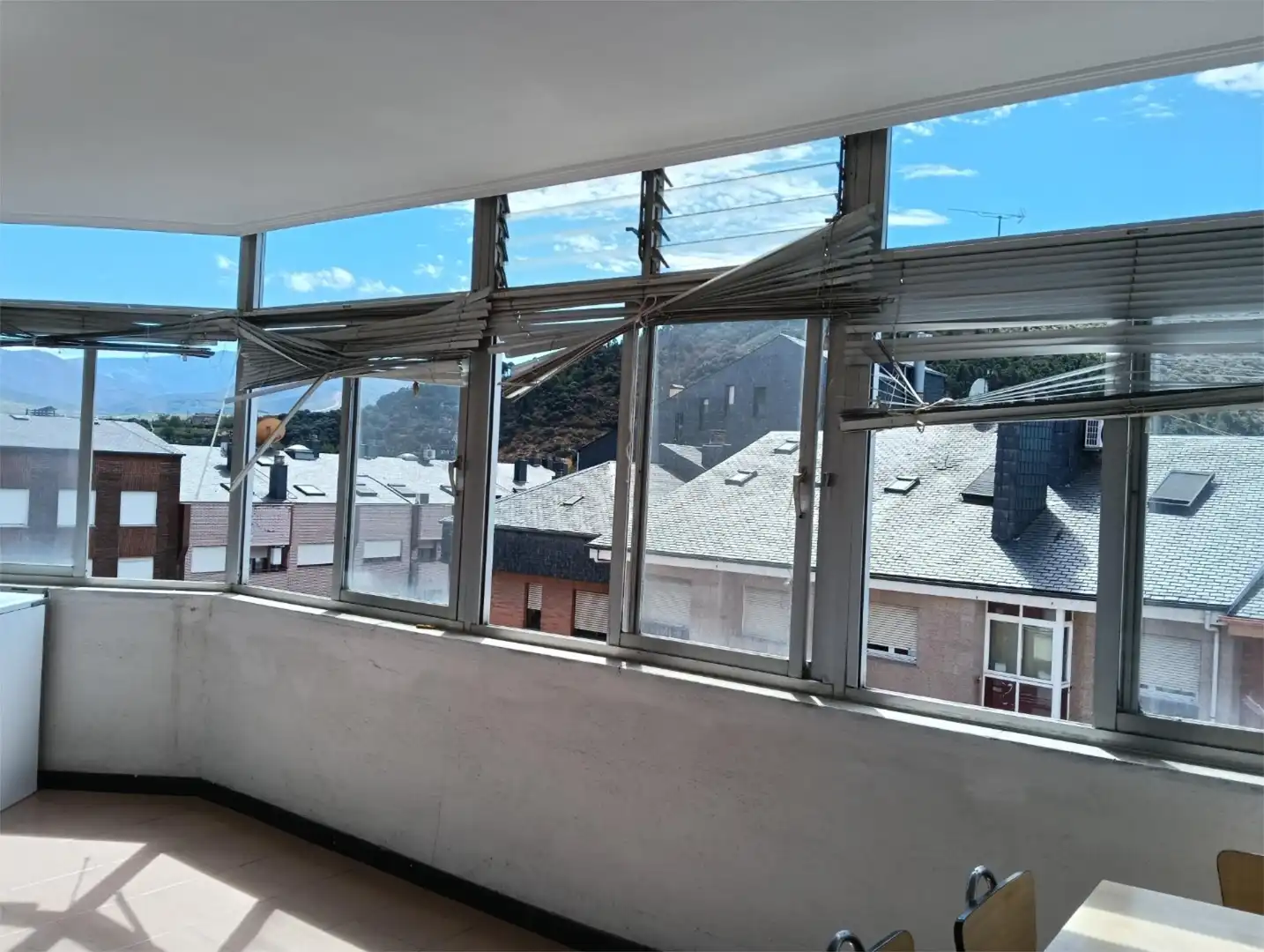 Attic for sale in Calle Juan Sebastián Elcano, 24, Centro Exterior view of Attic for sale in Ponferrada with Heating, Terrace and Storage room
