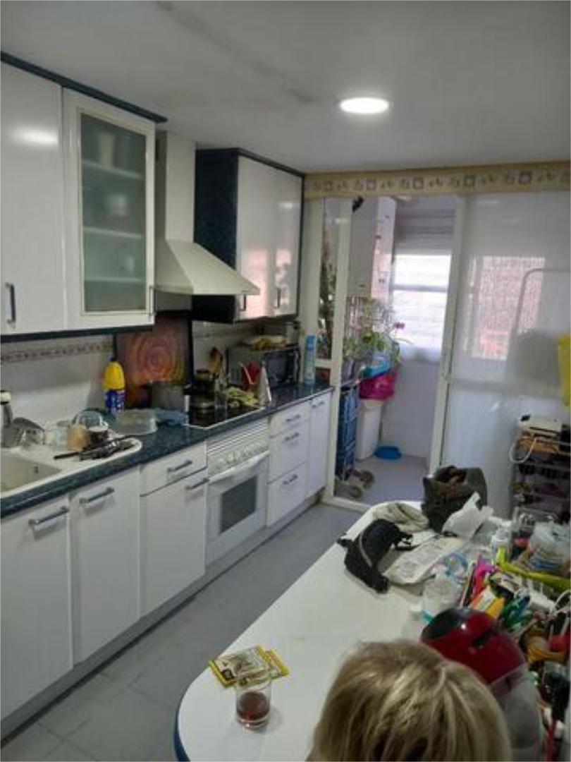 Kitchen of Flat for sale in  Madrid Capital  with Heating, Private garden and Terrace