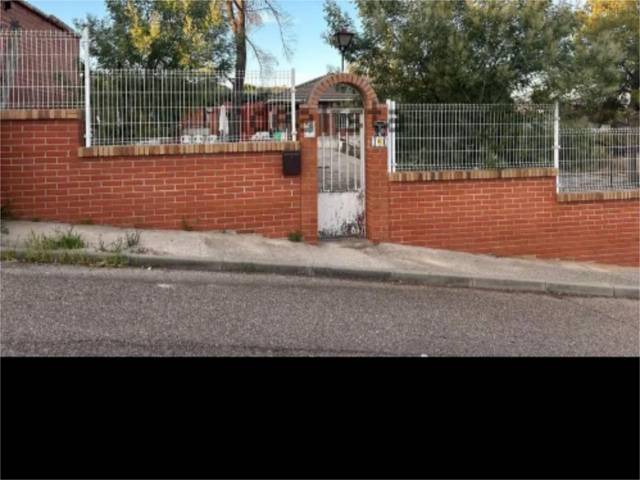 Piso en Venta en Calle Valcarillo, 37 en Méntrida