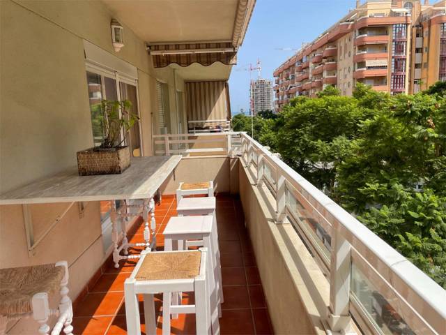 Piso en Venta en Calle del Jalón, 28 en Martín Carpena - Torre del Río