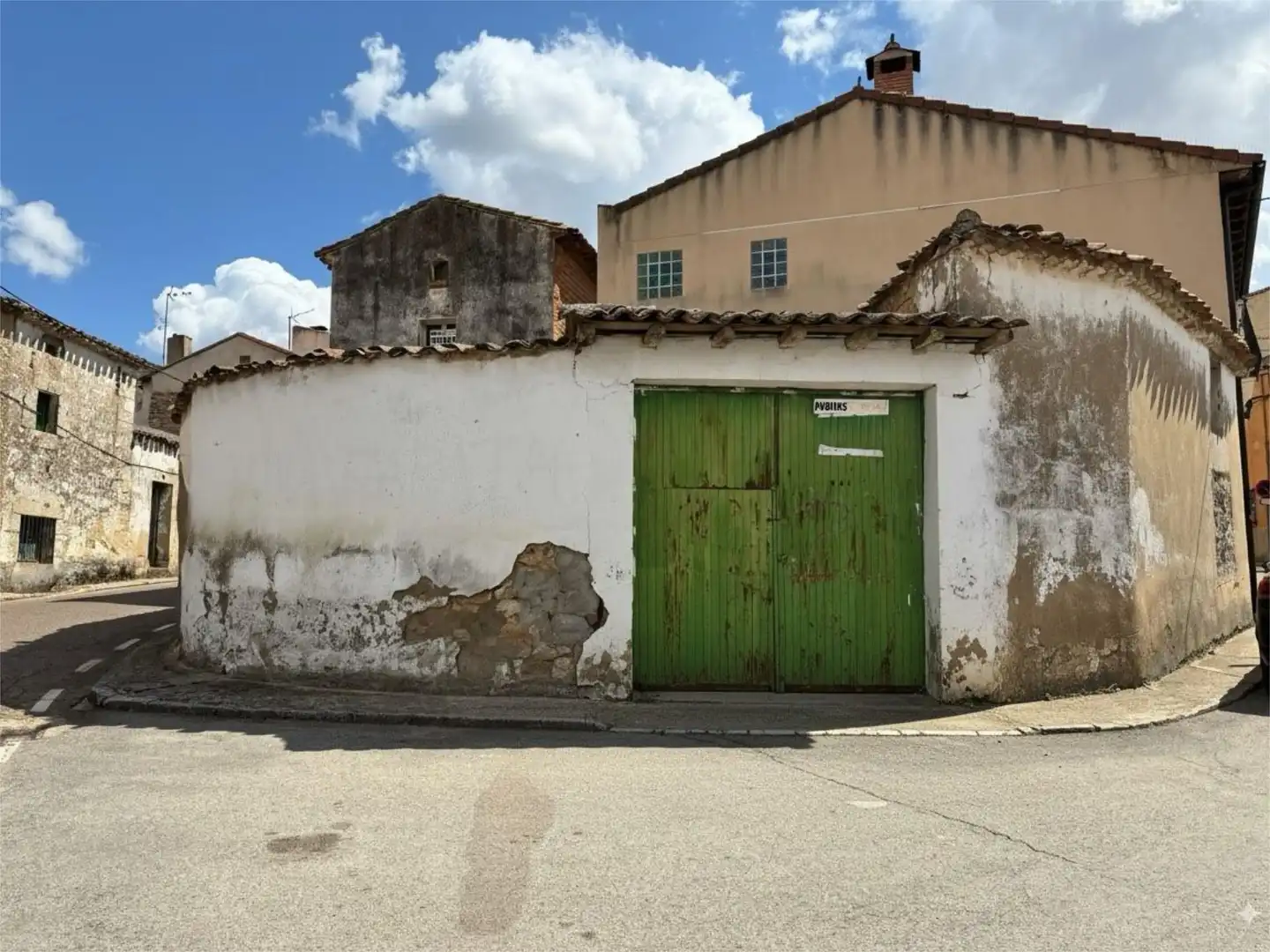 Vista exterior de Casa adosada en venta en Villanueva de Gumiel