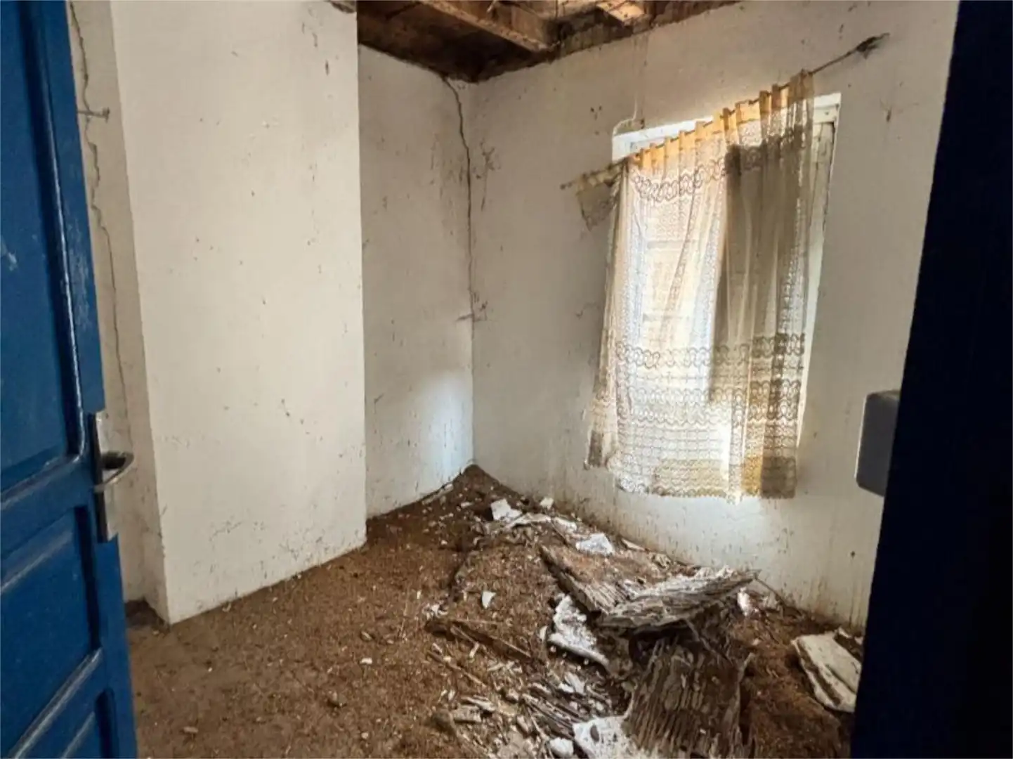 Habitación de Casa adosada en venta en Villanueva de Gumiel