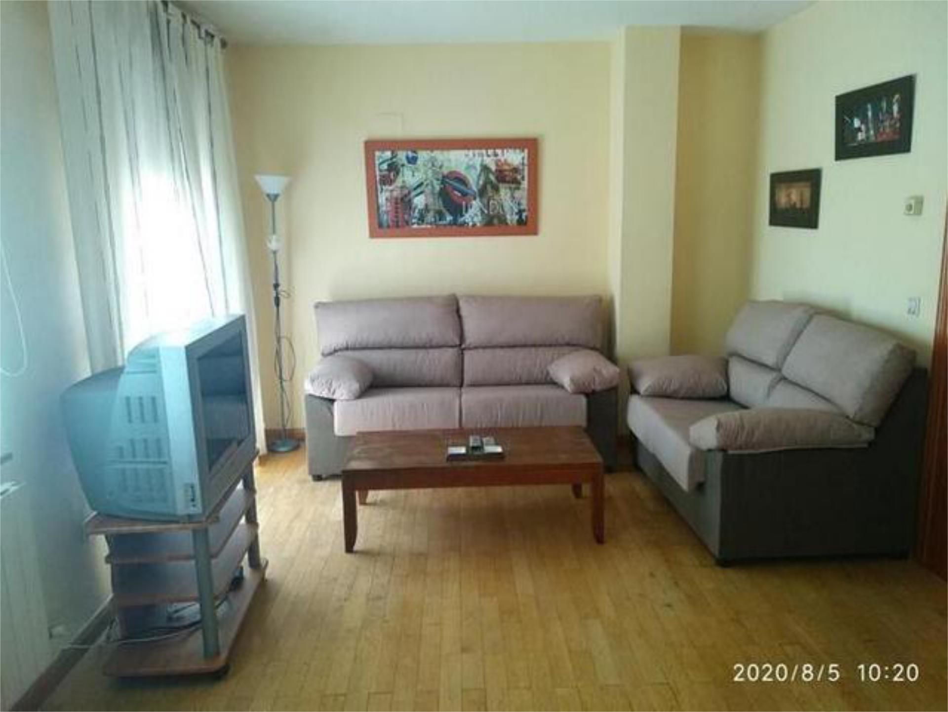 Living room of Flat to rent in  Jaén Capital  with Heating, Terrace and Swimming Pool