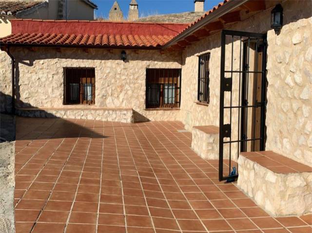 Piso en Venta en Calle Santa Marina, 5 en Dueñas