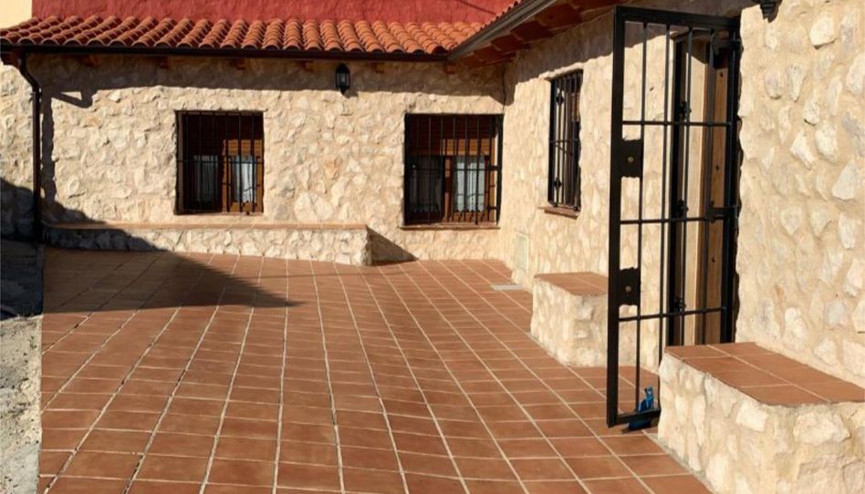 Piso en venta en Calle Santa Marina, 5, Dueñas, Palencia - imagen 1 Foto 1 de Piso en venta en Calle Santa Marina, 5, Dueñas, Palencia