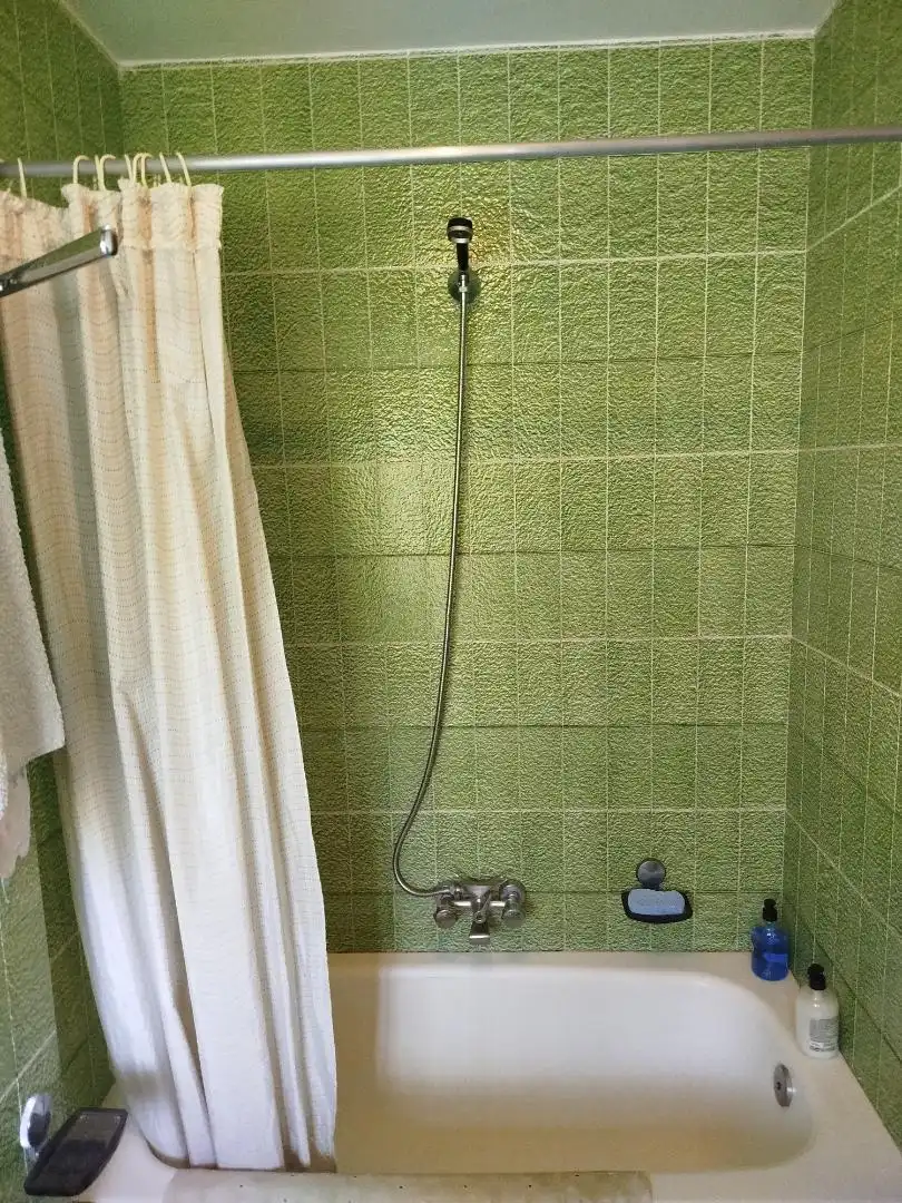 Baño de Piso en venta en A Pontenova   con Calefacción, Amueblado y Horno