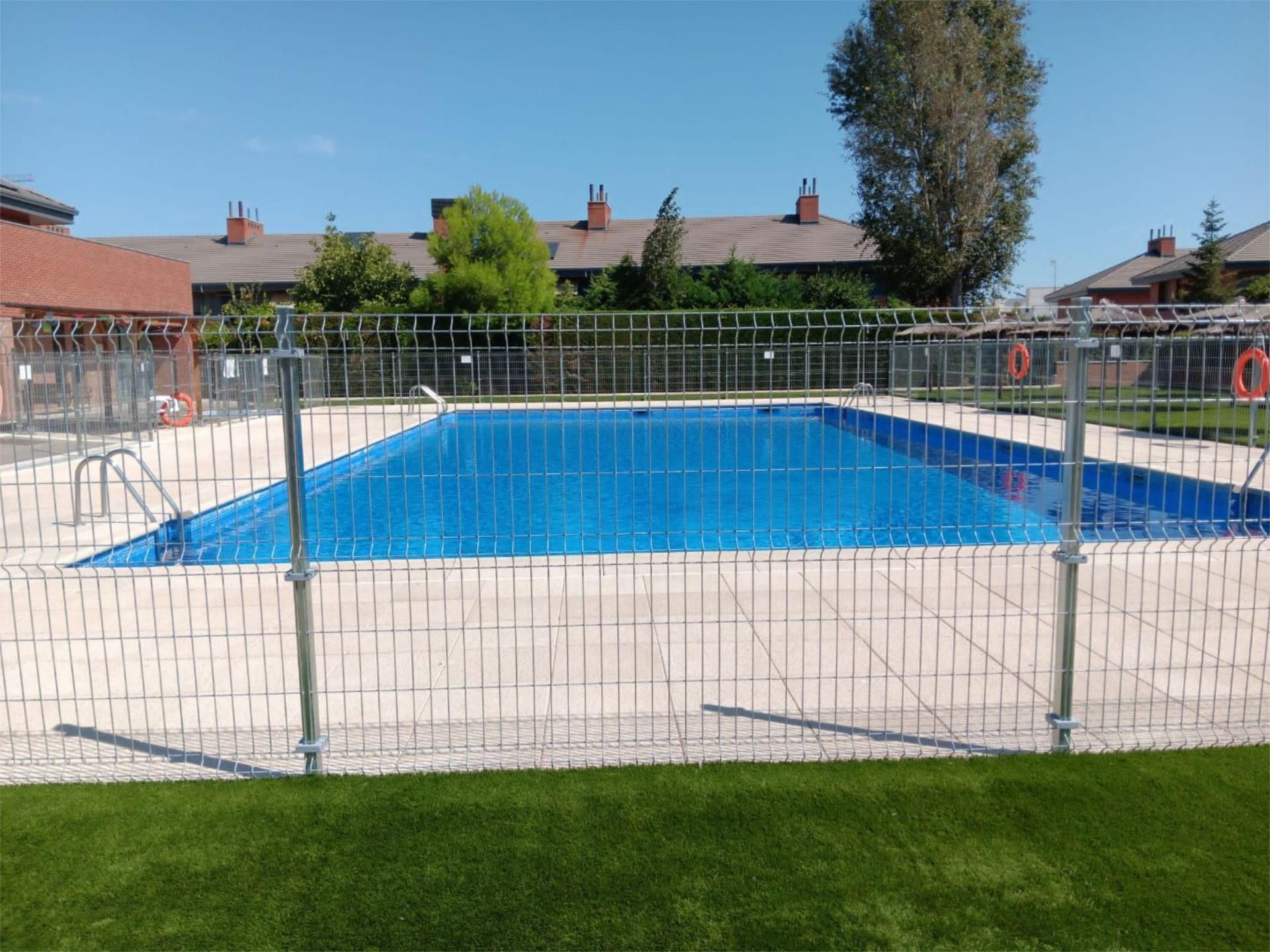 Piscina de Casa o xalet en venda en Getafe amb Aire condicionat, Terrassa i Piscina