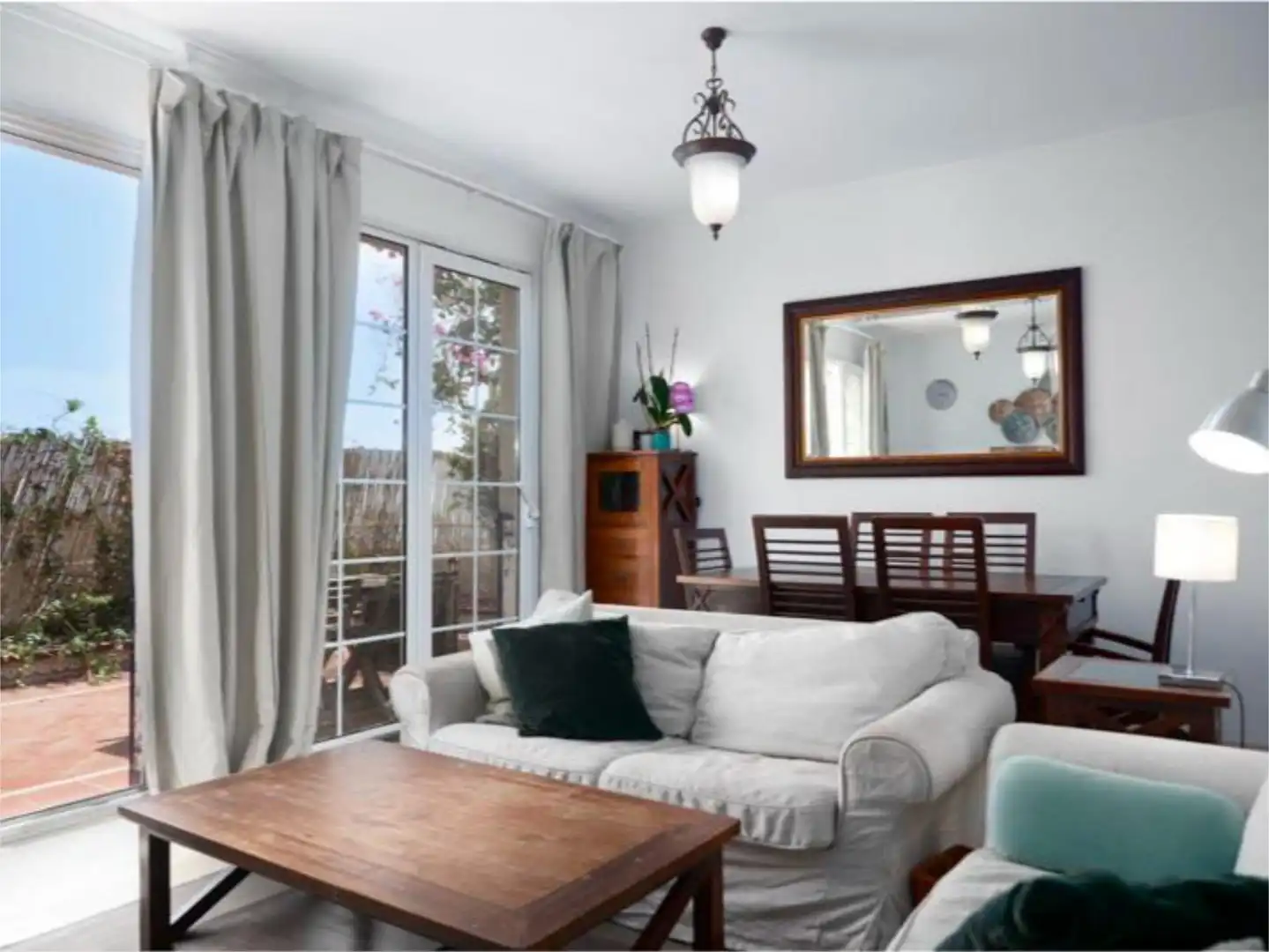 Wohnung zum Verkauf in Paseo San Antonio, Schamann - Rehoyas Wohnzimmer von Wohnung zum Verkauf in Las Palmas de Gran Canaria mit Privatgarten, Terrasse und Abstellraum