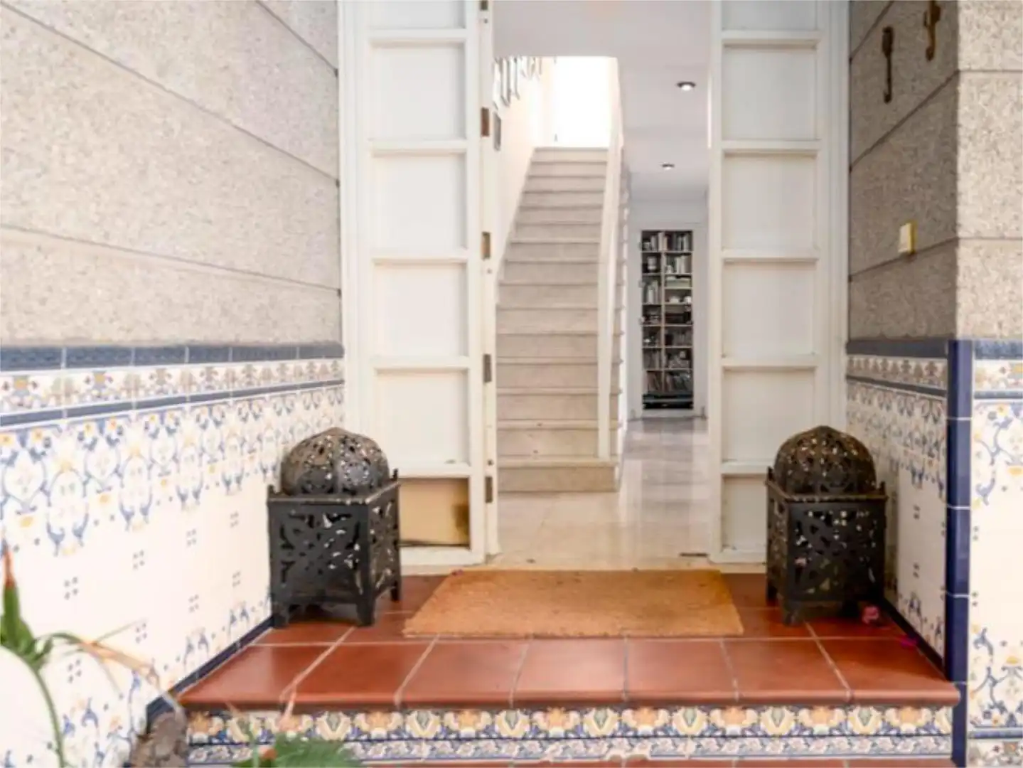 Wohnung zum Verkauf in Paseo San Antonio, Schamann - Rehoyas Wohnung zum Verkauf in Las Palmas de Gran Canaria mit Privatgarten, Terrasse und Abstellraum