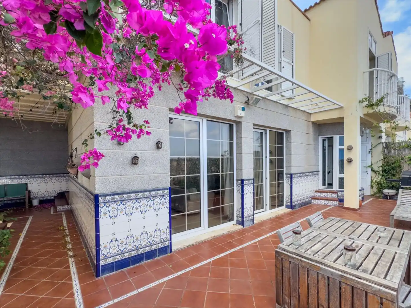 Wohnung zum Verkauf in Paseo San Antonio, Schamann - Rehoyas Terrasse von Wohnung zum Verkauf in Las Palmas de Gran Canaria mit Privatgarten, Terrasse und Abstellraum