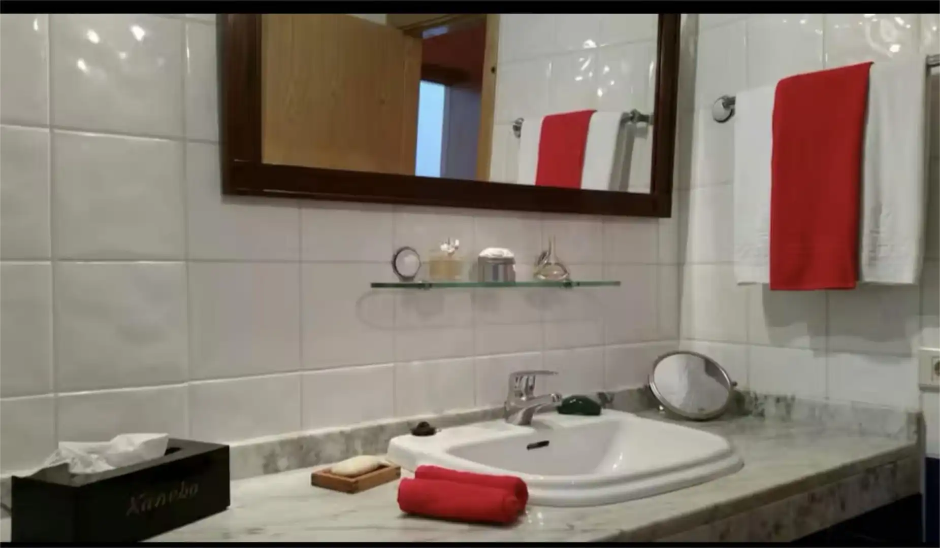 Zimmer in Camino Paralela a Piquillo, 8, Tafira Badezimmer von Maisonette zur untervermieten in Las Palmas de Gran Canaria mit Privatgarten, Parkett und Terrasse