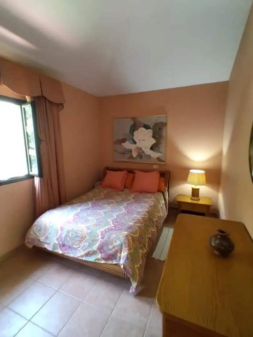 Zimmer in Camino Paralela a Piquillo, 8, Tafira Schlafzimmer von Maisonette zur untervermieten in Las Palmas de Gran Canaria mit Privatgarten, Parkett und Terrasse