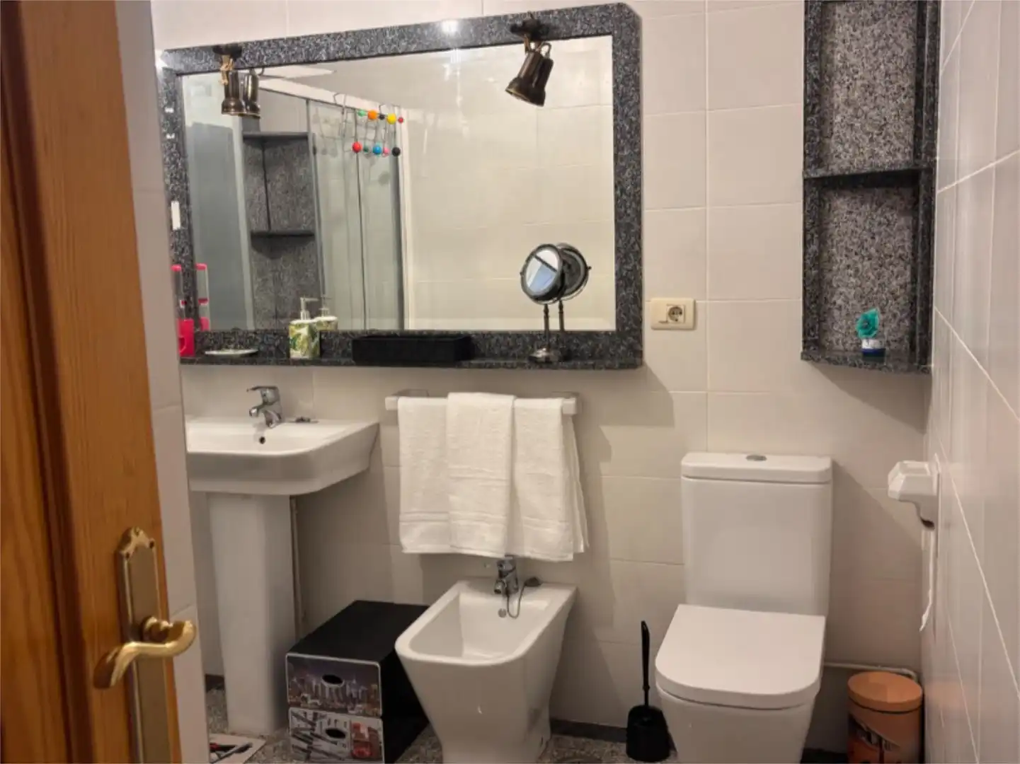 Piso en venta en Rúa da Virxe dos Remedios, 1, Ponteareas Baño de Piso en venta en Ponteareas con Calefacción, Parquet y Terraza