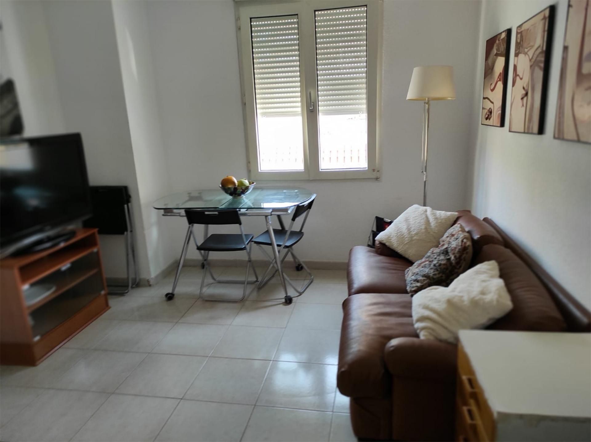 Living room of Flat to rent in  Almería Capital  with Air Conditioner, Parquet flooring and Terrace