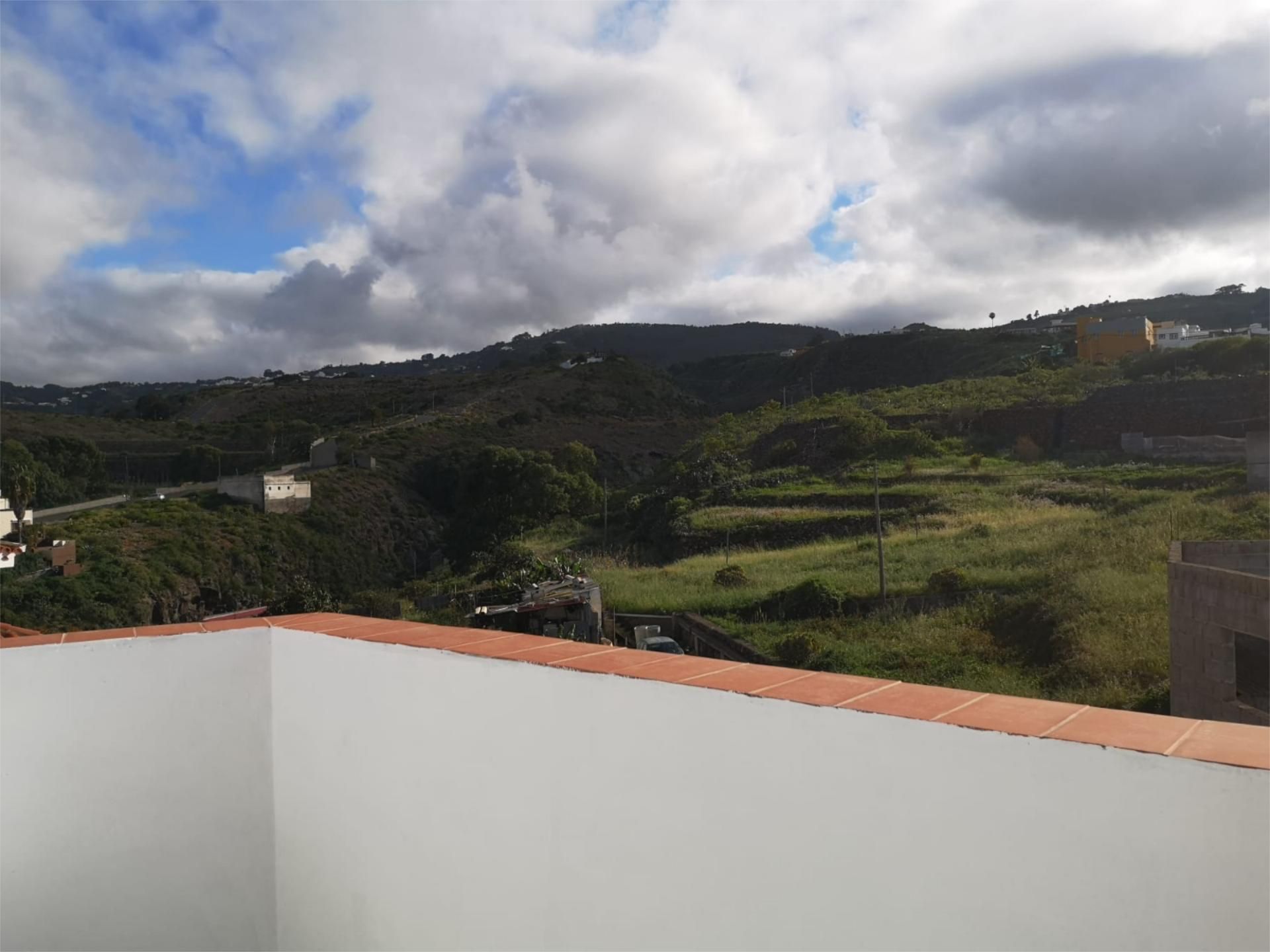 Vista exterior de Ático de alquiler en Santa María de Guía de Gran Canaria con Parquet, Terraza y Parking comunitario