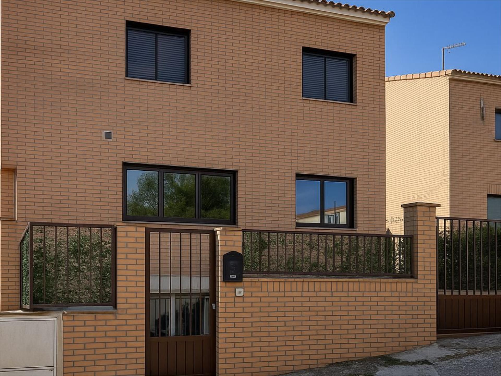 Exterior view of Flat for sale in Villacastín  with Heating, Parquet flooring and Terrace