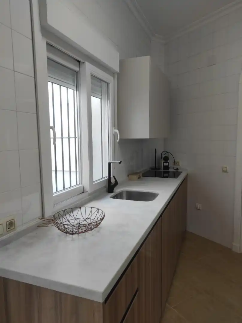 Apartamento de alquiler en Calle Hermana Amparo, 1, Ayamonte ciudad Cocina de Apartamento de alquiler en Ayamonte con Aire acondicionado, Calefacción y Terraza