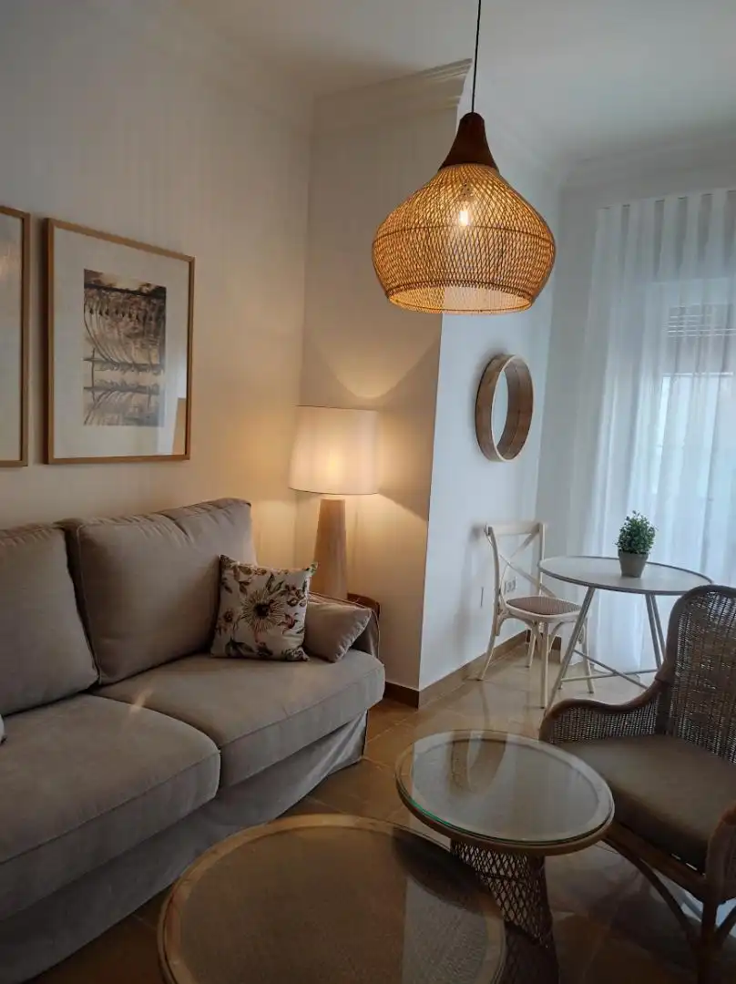 Apartamento de alquiler en Calle Hermana Amparo, 1, Ayamonte ciudad Sala de estar de Apartamento de alquiler en Ayamonte con Aire acondicionado, Calefacción y Terraza