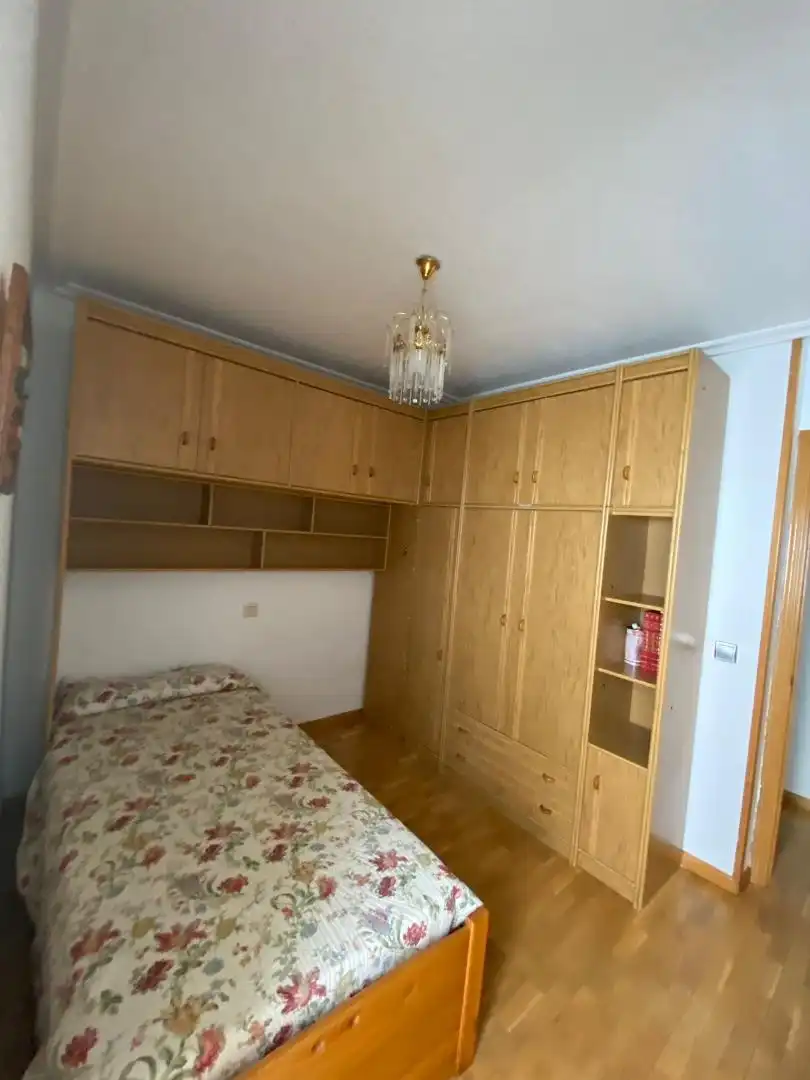 Wohnung zur Miete in Travesía Telares, 1, Murallas Schlafzimmer von Wohnung zur Miete in Ávila mit Heizung, Parkett und Terrasse