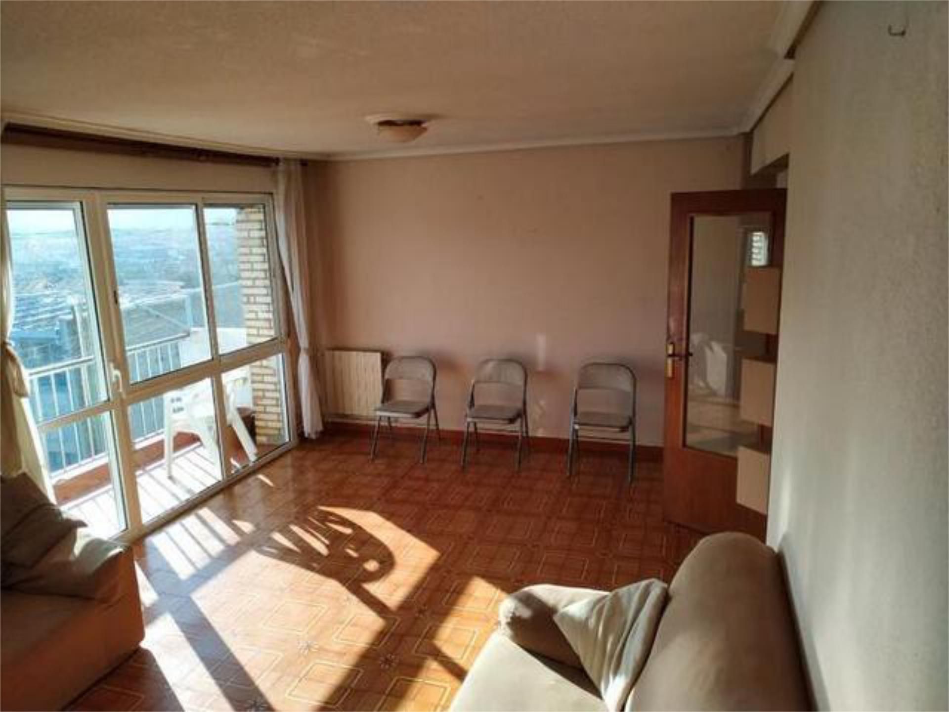 Living room of Flat for sale in Torrelavega   with Heating, Private garden and Terrace