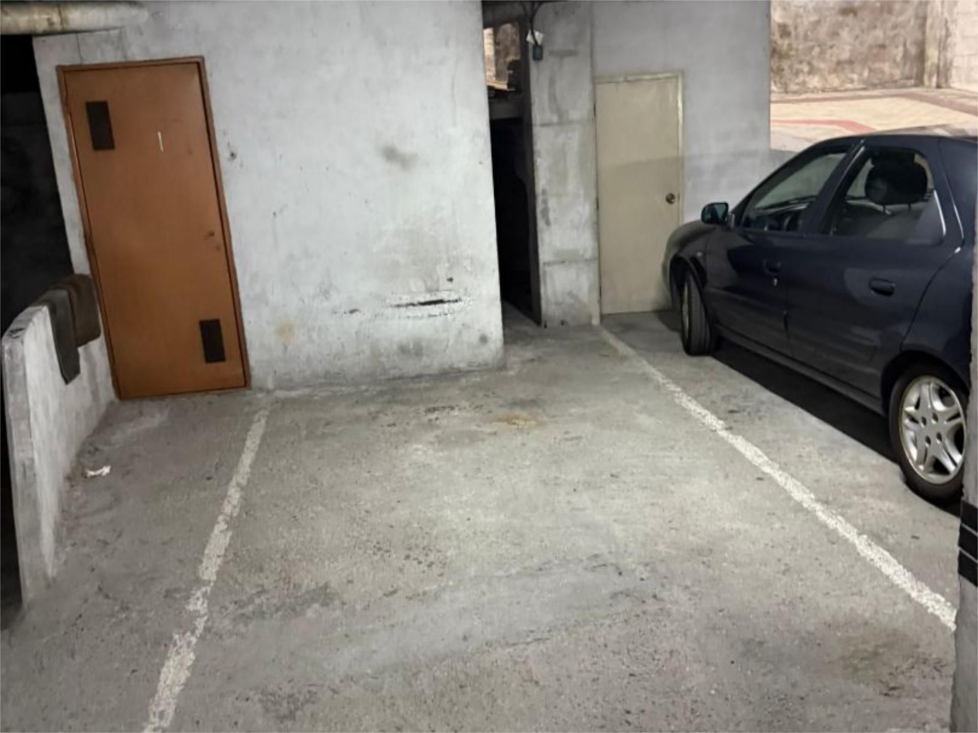 Parking of Garage to rent in Vigo 