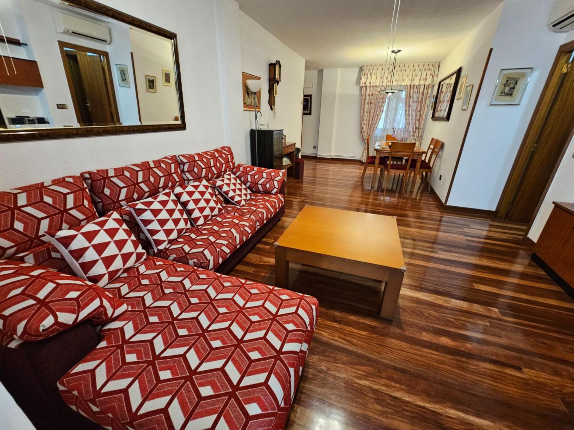 Living room of Flat for sale in  Madrid Capital  with Air Conditioner and Terrace
