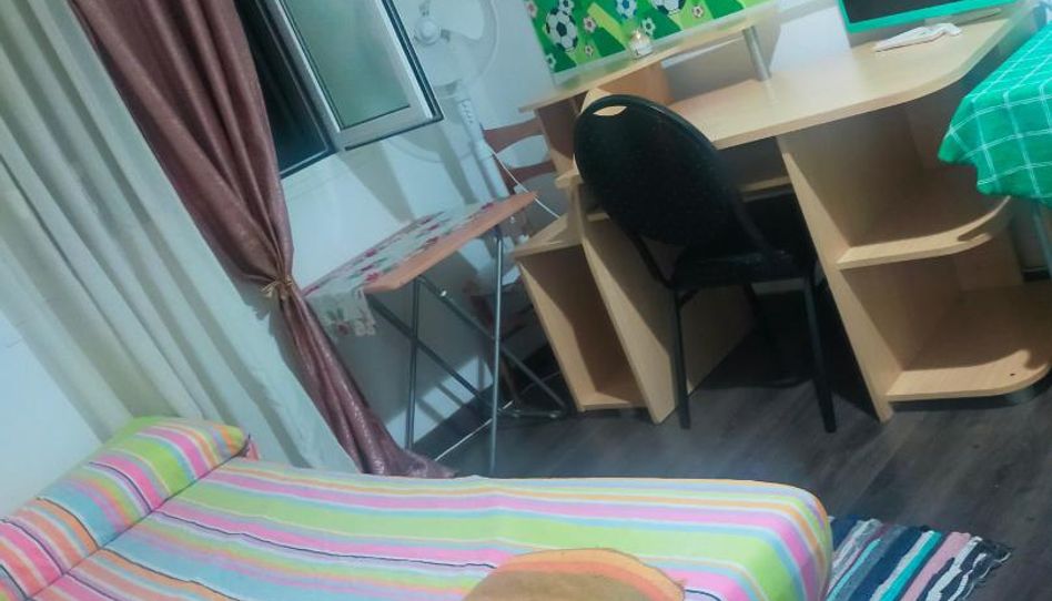 Habitación en Calle Calzada de Castro, 85, Nueva Andalucía, Almería Capital - imagen 1 Foto 1 de Habitación en Calle Calzada de Castro, 85, Nueva Andalucía, Almería Capital