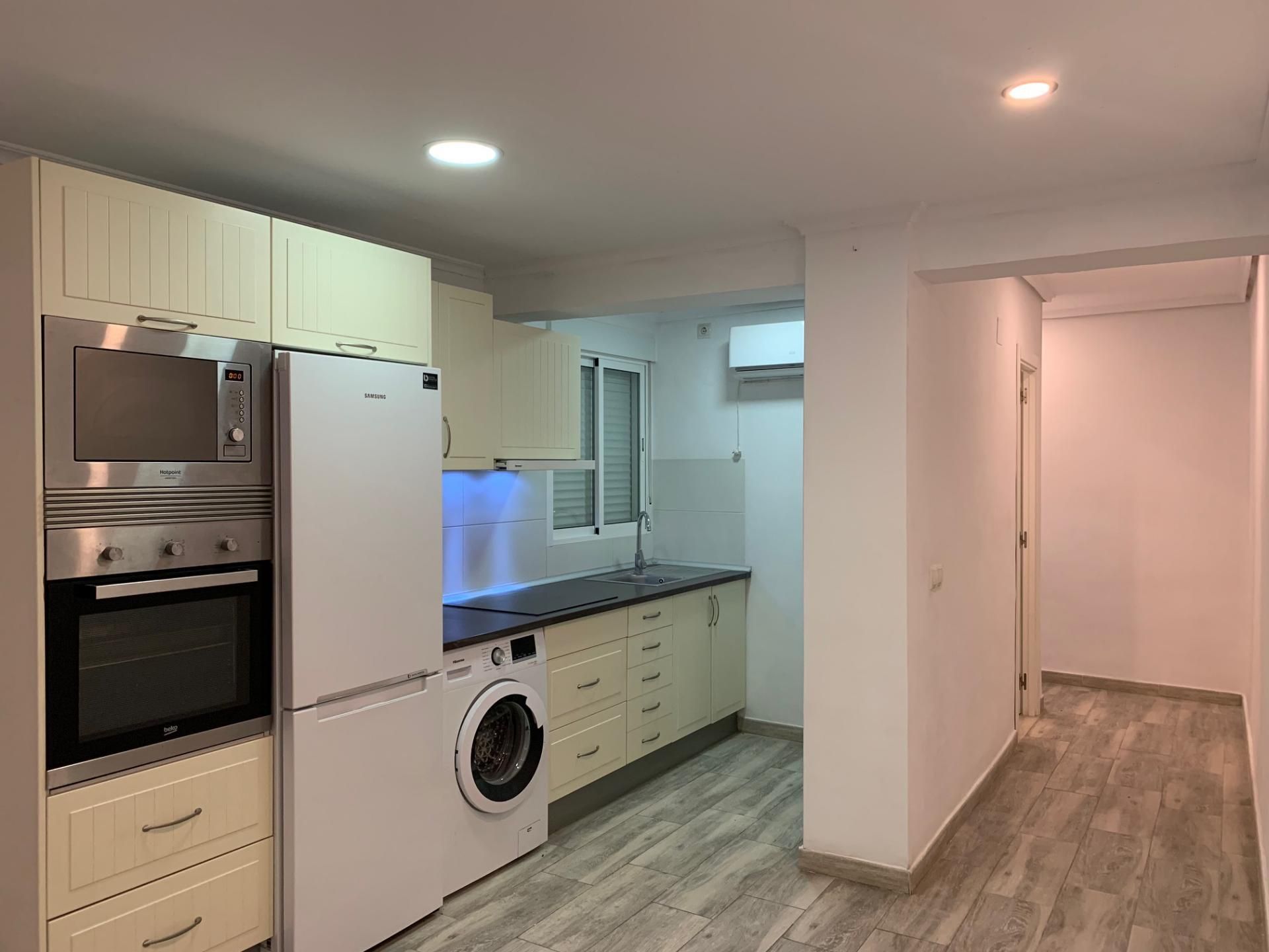 Flat to rent in Carrer del Periodista Gil Sumbiela, 80, Barrio de Benicalap
