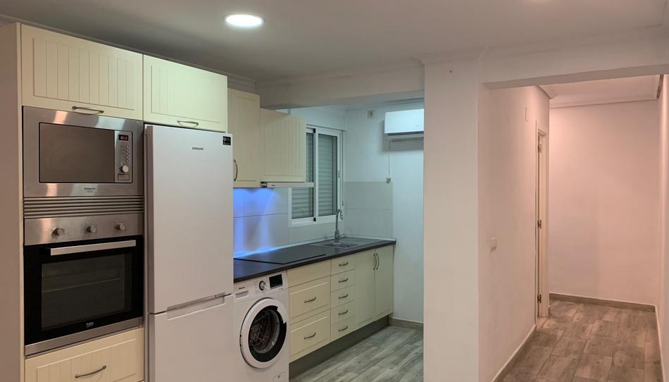 Foto 1 de Piso de alquiler en Carrer del Periodista Gil Sumbiela, 80, Barrio de Benicalap, Valencia