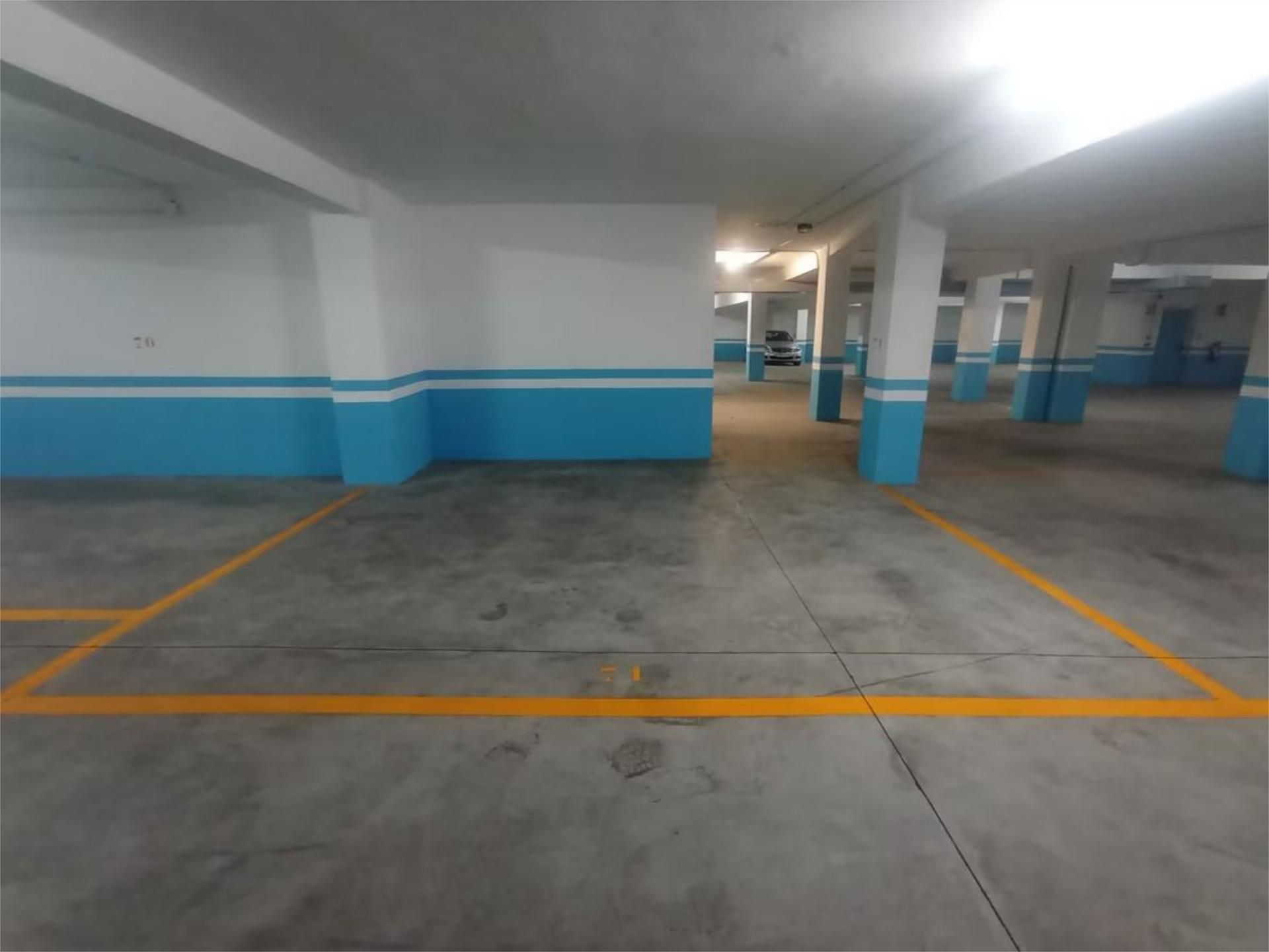 Parking of Garage to rent in Foz