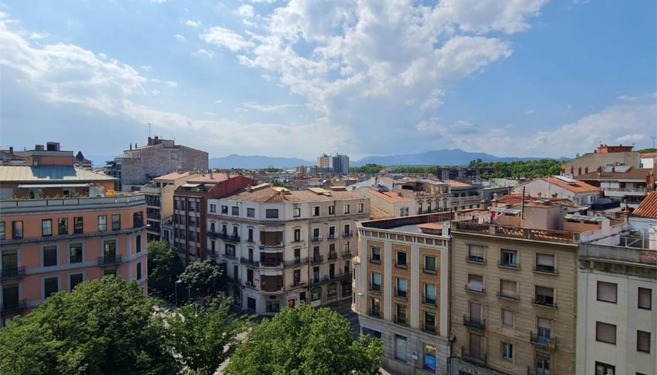 Office to rent in Plaça del Marquès de Camps, 17, Eixample Nord, Girona Capital - image 1 Photo 1 of Office to rent in Plaça del Marquès de Camps, 17, Eixample Nord, Girona Capital