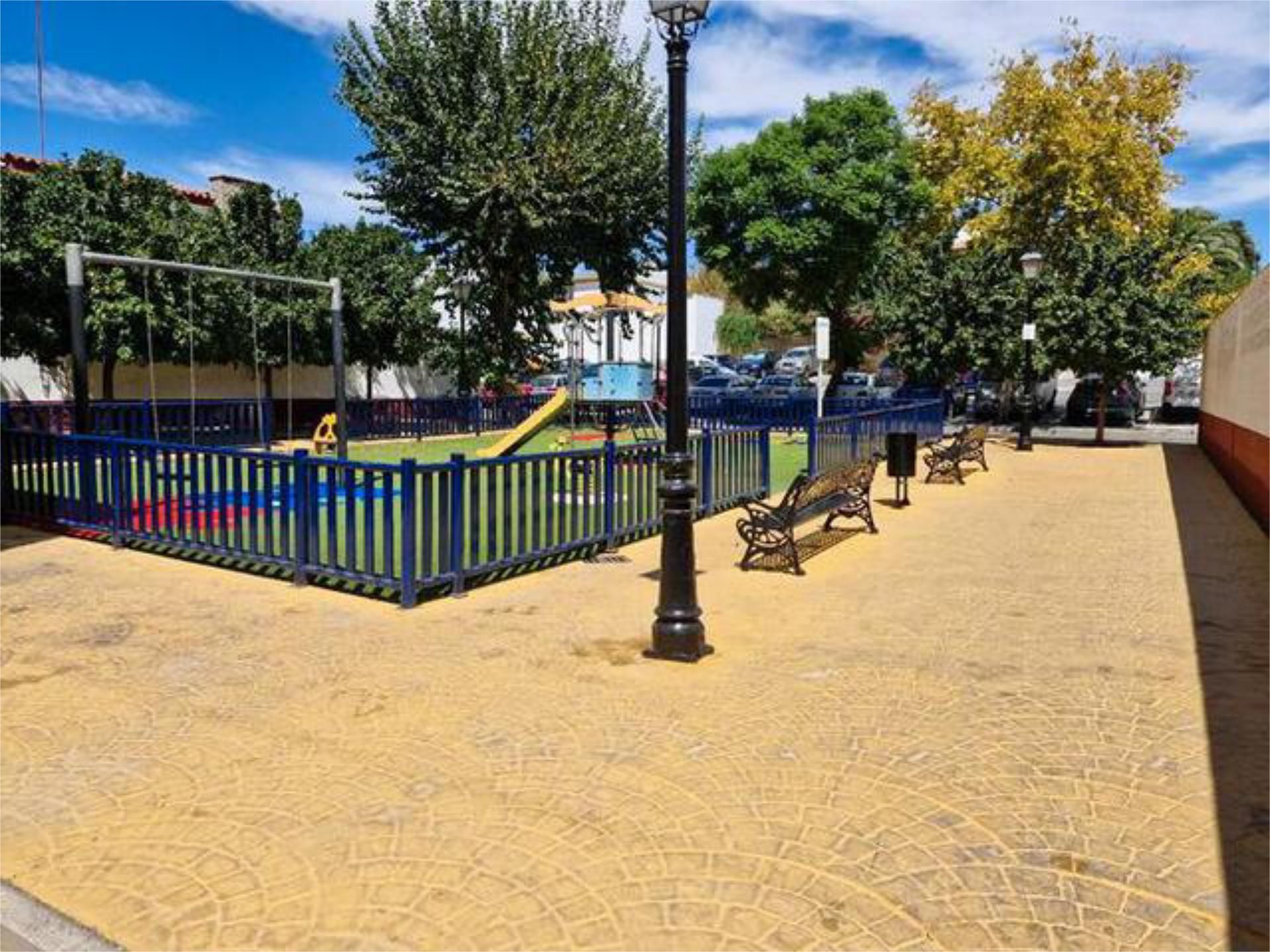 Exterior view of Box room to rent in Tomares