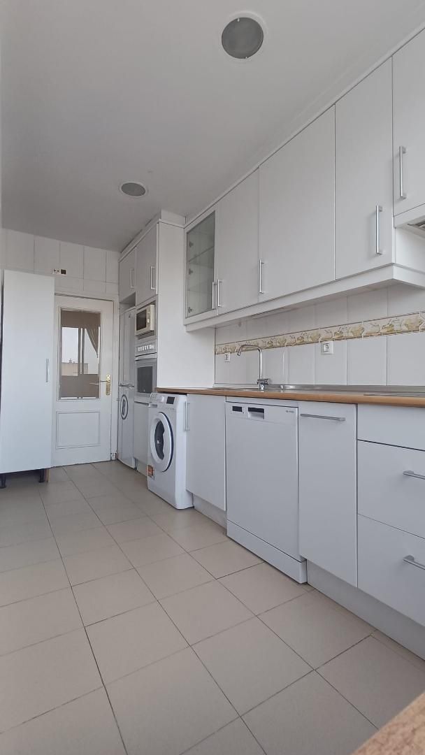 Kitchen of Flat for sale in Leganés  with Air Conditioner, Heating and Parquet flooring