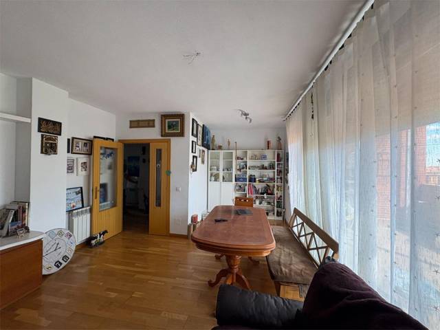 Piso en Venta en Calle Ordicia, 14 en Orcasitas