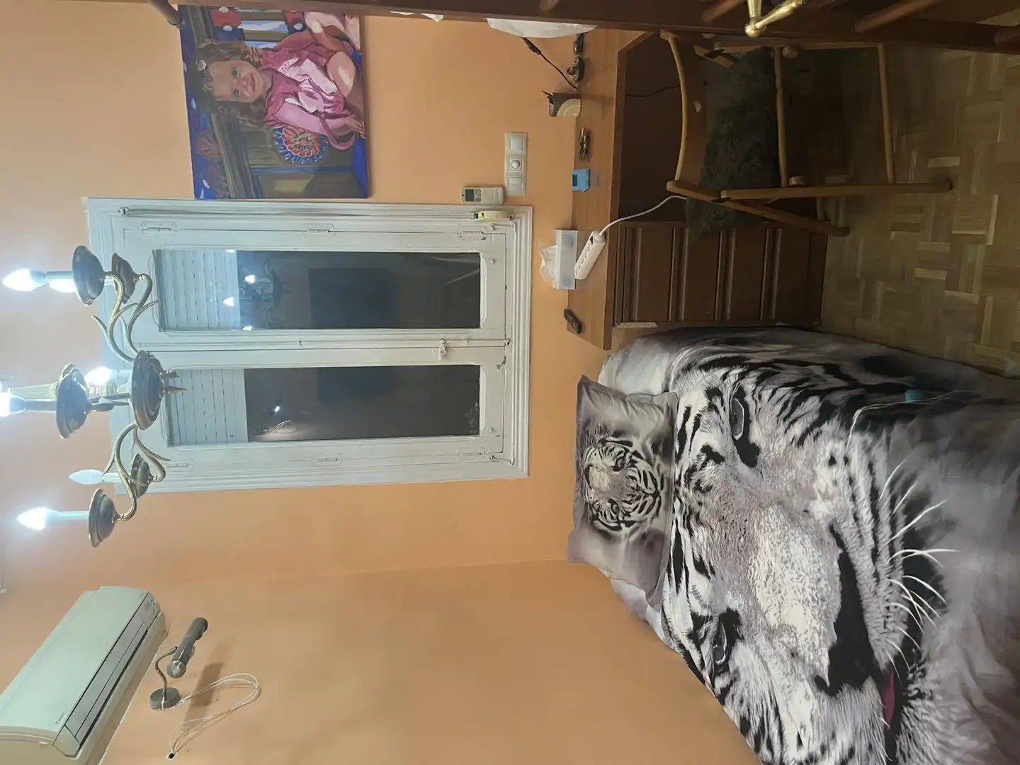 Room in Calle de José Ortega y Gasset, 92, Lista Bedroom of Flat for share in Madrid with Air Conditioner, Heating and Parquet flooring