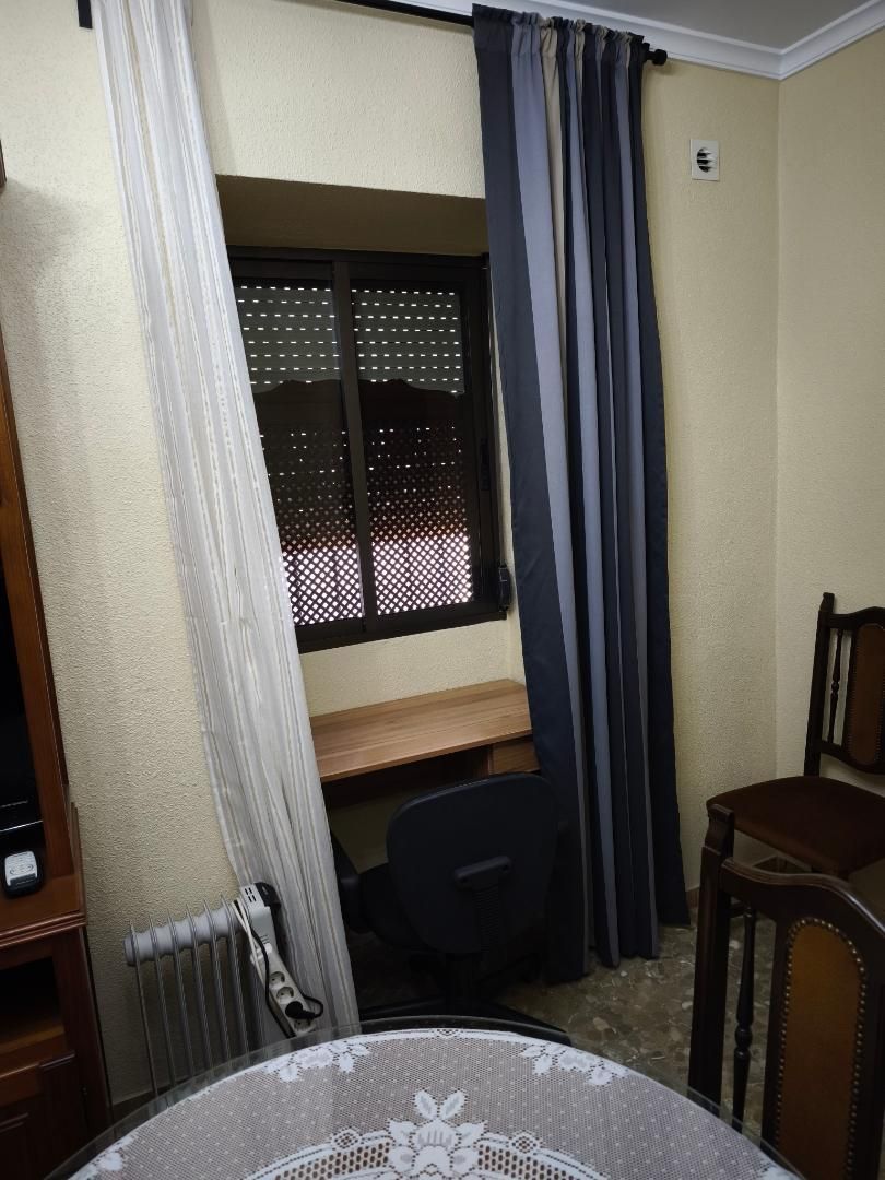 Bedroom of Apartment to rent in Palma del Río