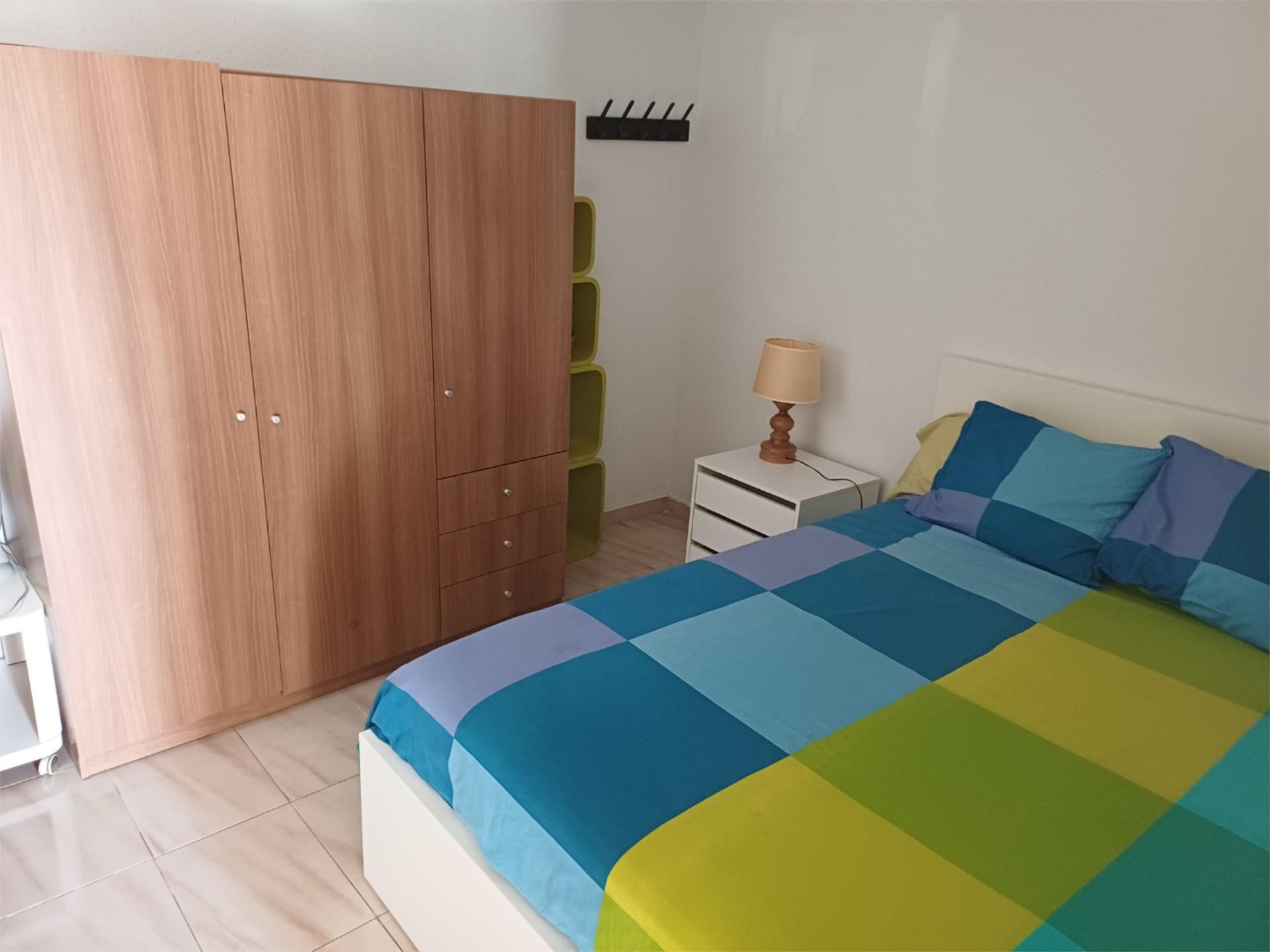 Bedroom of Flat to share in Sabadell  with Air Conditioner, Heating and Terrace