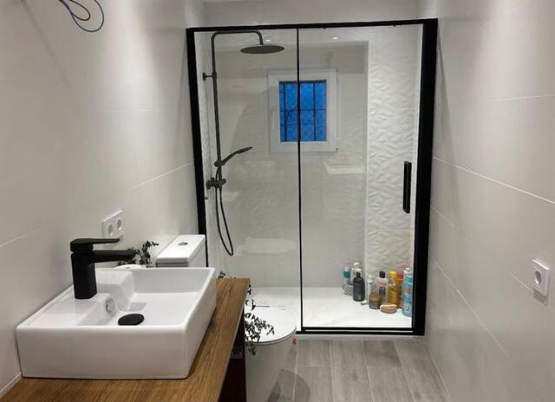 Bathroom of Single-family semi-detached to rent in Chipiona  with Private garden, Terrace and Furnished