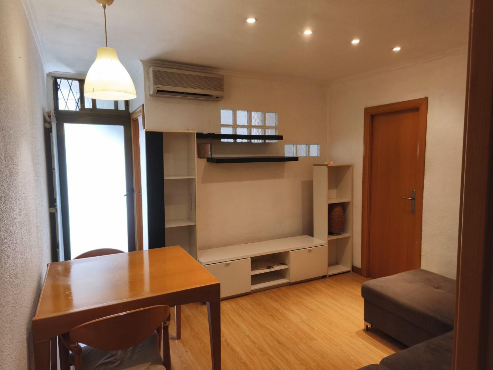 Flat for sale in Riu Sud Living room of Flat for sale in Santa Coloma de Gramenet  with Air Conditioner and Balcony