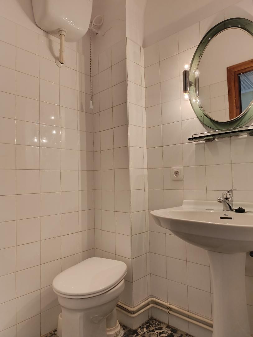 Bathroom of Flat to rent in Jaca  with Heating, Furnished and Balcony