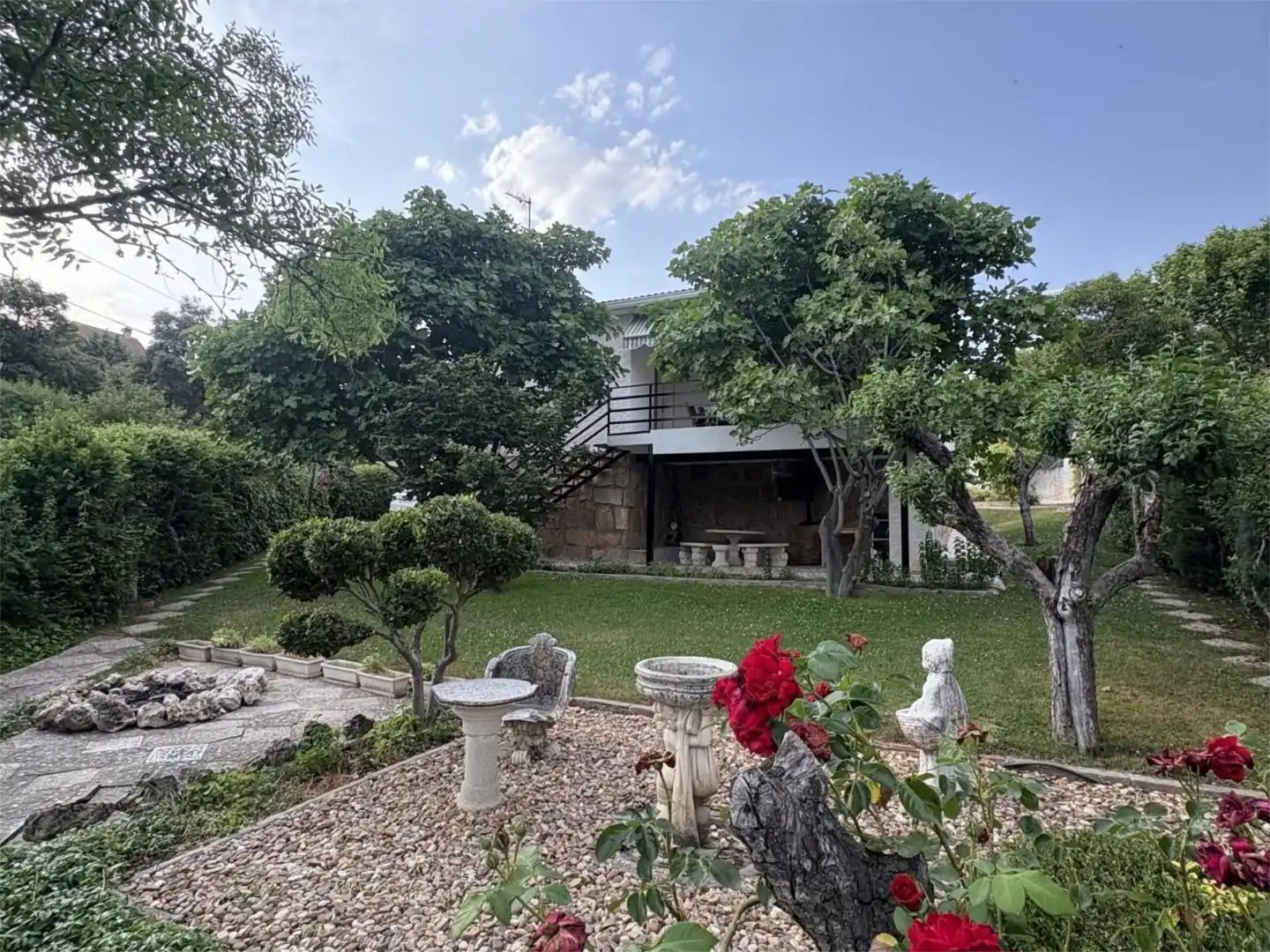 Piso en venta en Calle Río Cifuentes, 159, El Casar Vista exterior de Piso en venta en El Casar con Calefacción, Jardín privado y Parquet