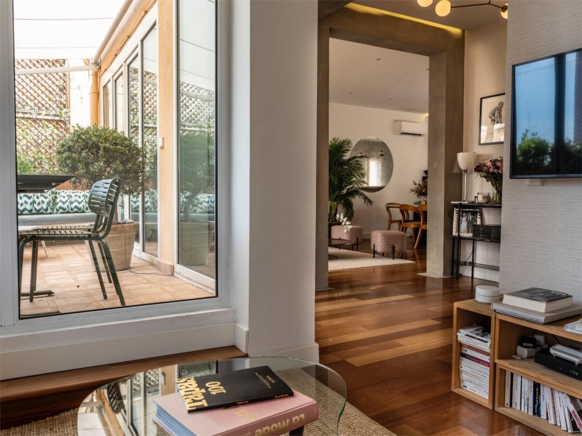 Living room of Attic for sale in  Madrid Capital  with Air Conditioner, Terrace and Balcony