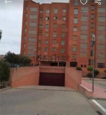 Garaje en Alquiler en El Cónsul - Ciudad Universitaria - El Romeral