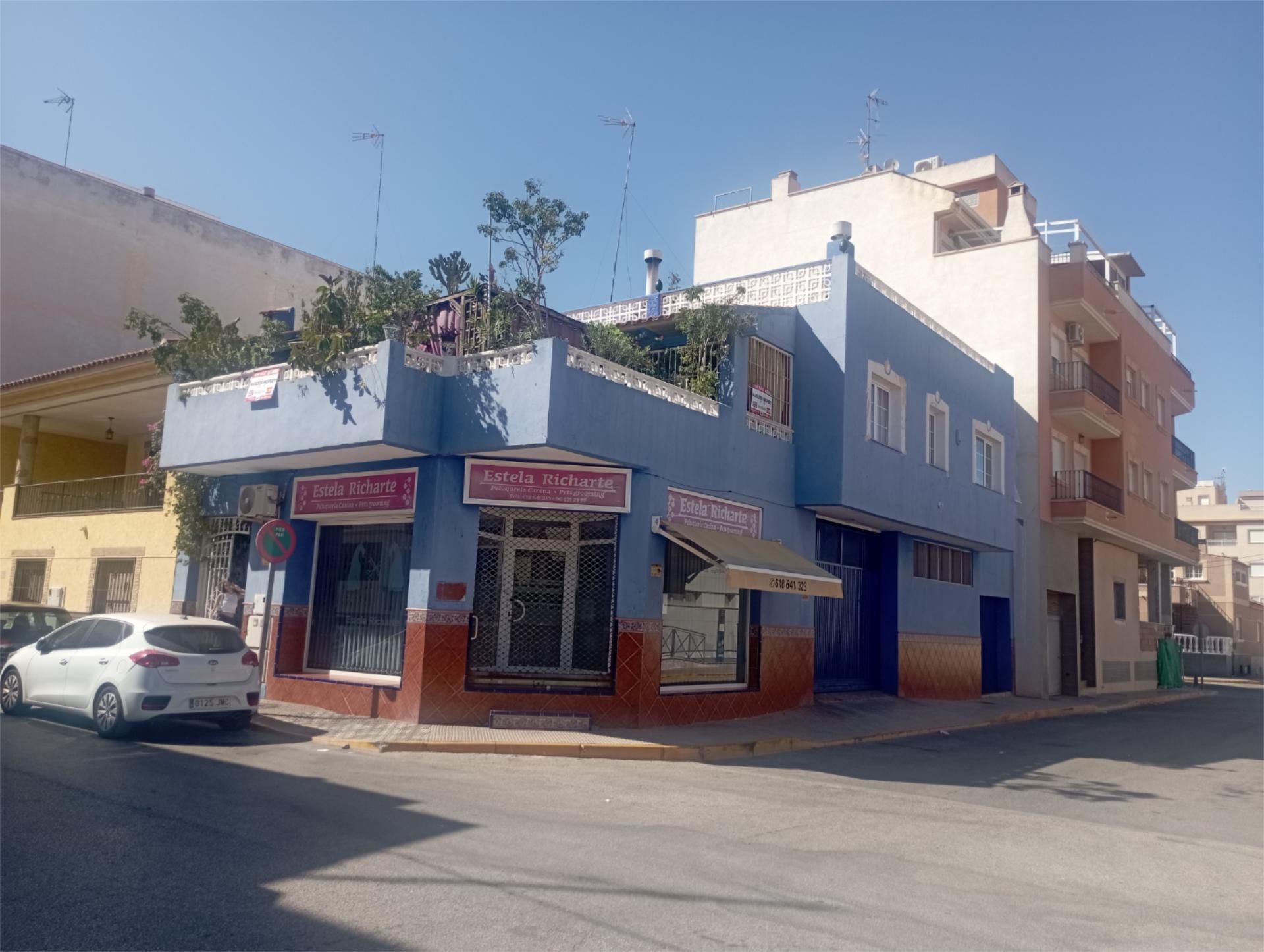 Vista exterior de Casa adosada en venda en Formentera del Segura amb Aire condicionat, Terrassa i Balcó