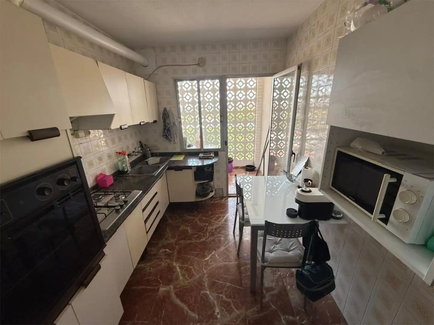 Habitació a Plaza Profesor Tierno Galván, 14, El Ranero Cuina de Pis per a compartir en Murcia amb Aire condicionat, Moblat i Balcó
