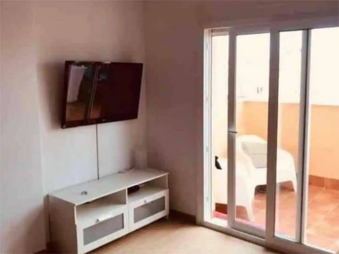 Wohnzimmer von Wohnung zur Miete in Tarifa mit Privatgarten, Terrasse und Schwimmbad